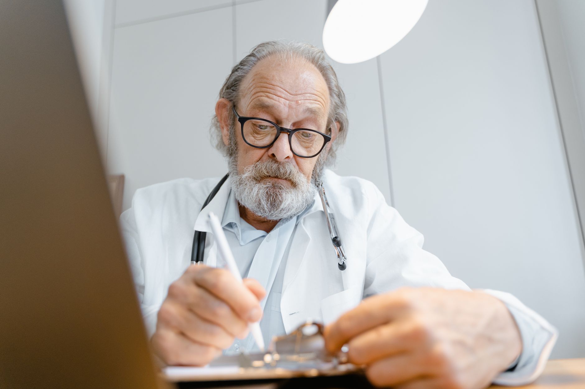 Parkinson's Clinical Trials Begin After FDA Approval for Developer 2026 - Featured image