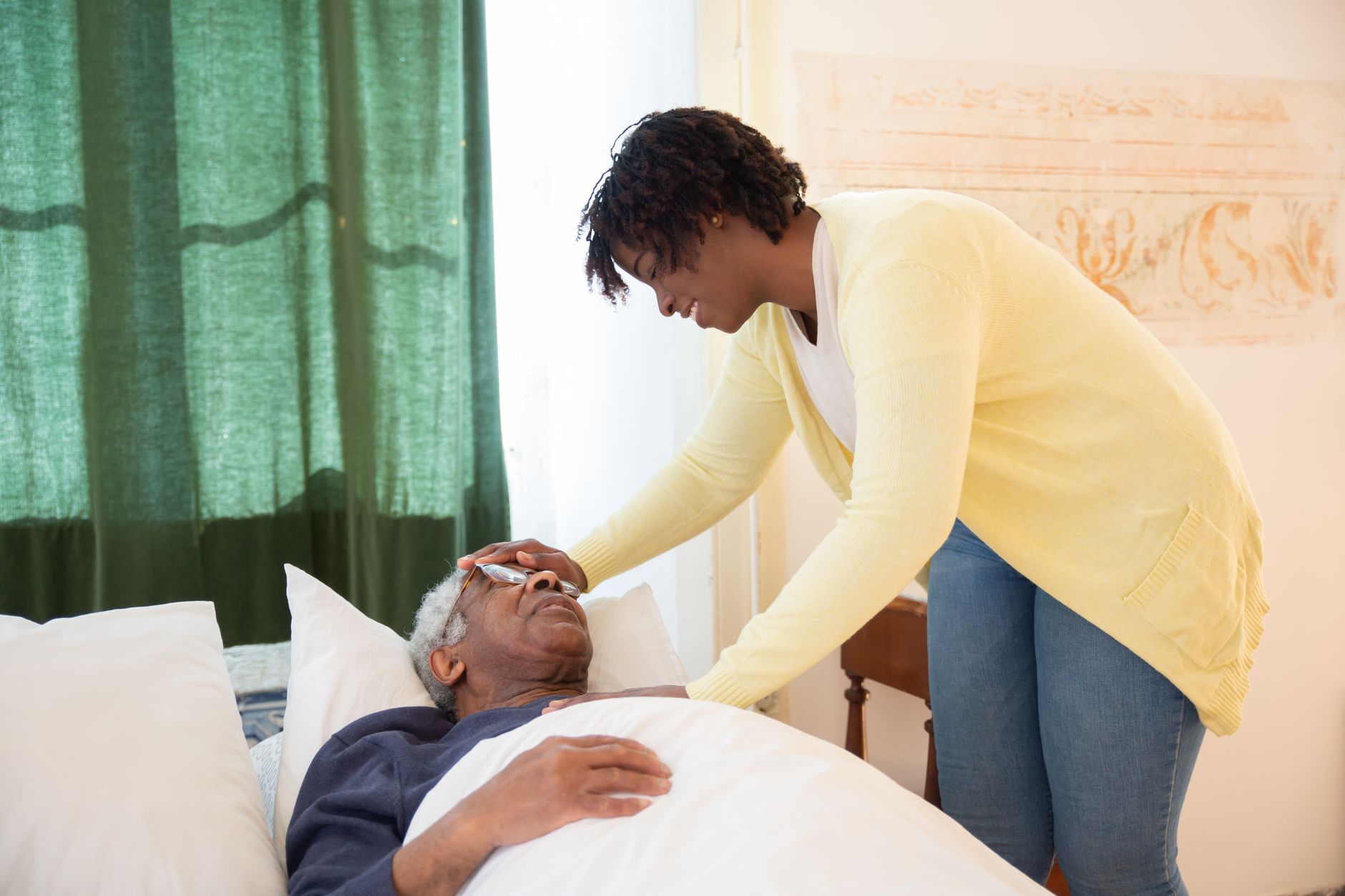Caregiver Burnout in Parkinson's: Warning Signs and Respite Options - Featured image